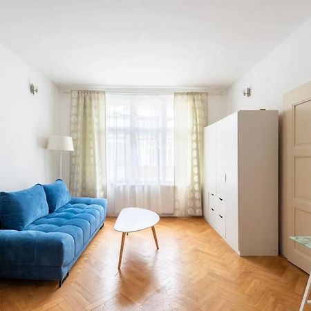 2 Bedrooms Apt Near Wenceslas Sq Prague Ngoại thất bức ảnh